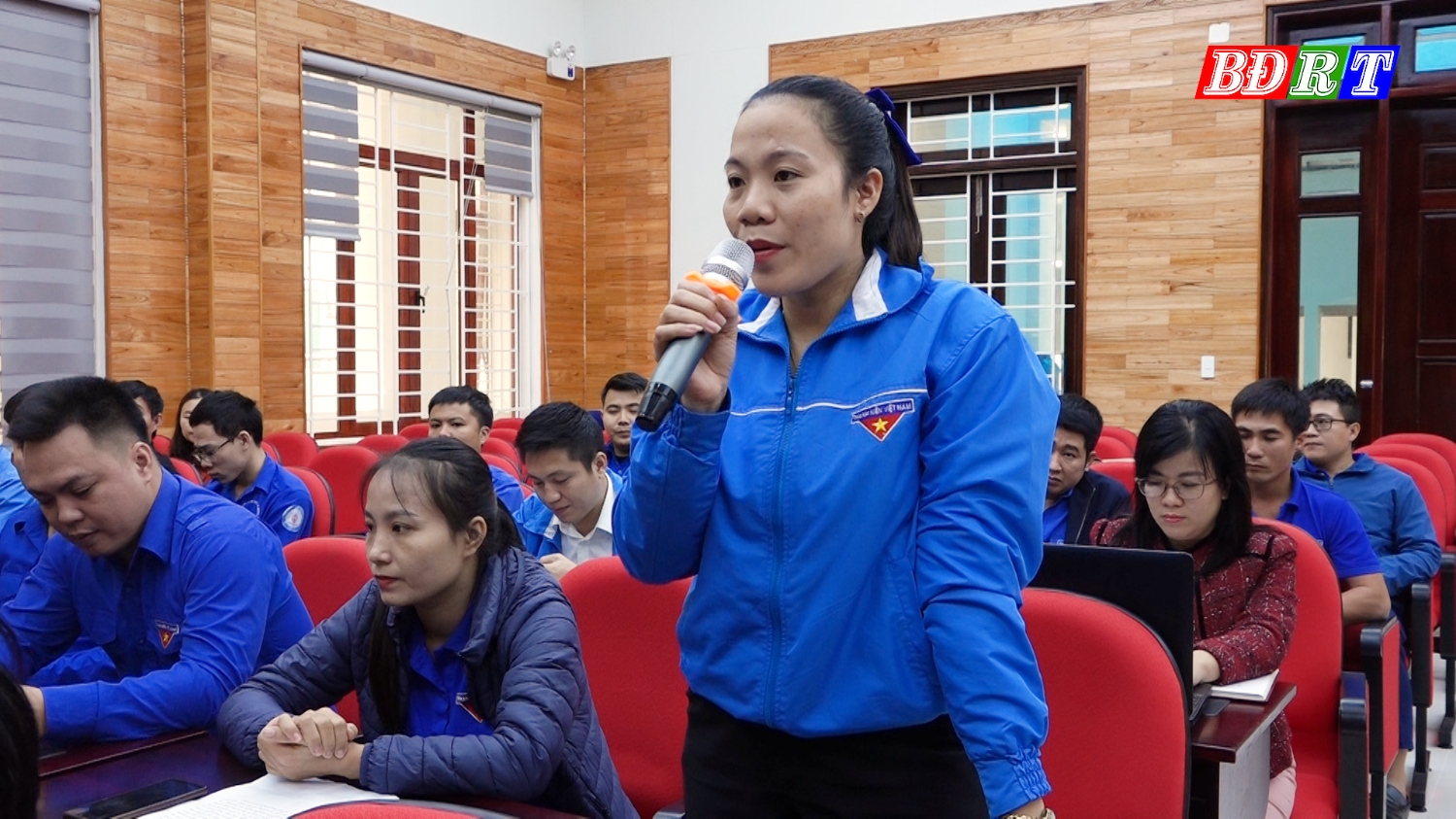 Thanh niên phường Quảng Thuận có những câu hỏi, thắc mắc cho lãnh đạo thị xã và các cơ quan chức năng