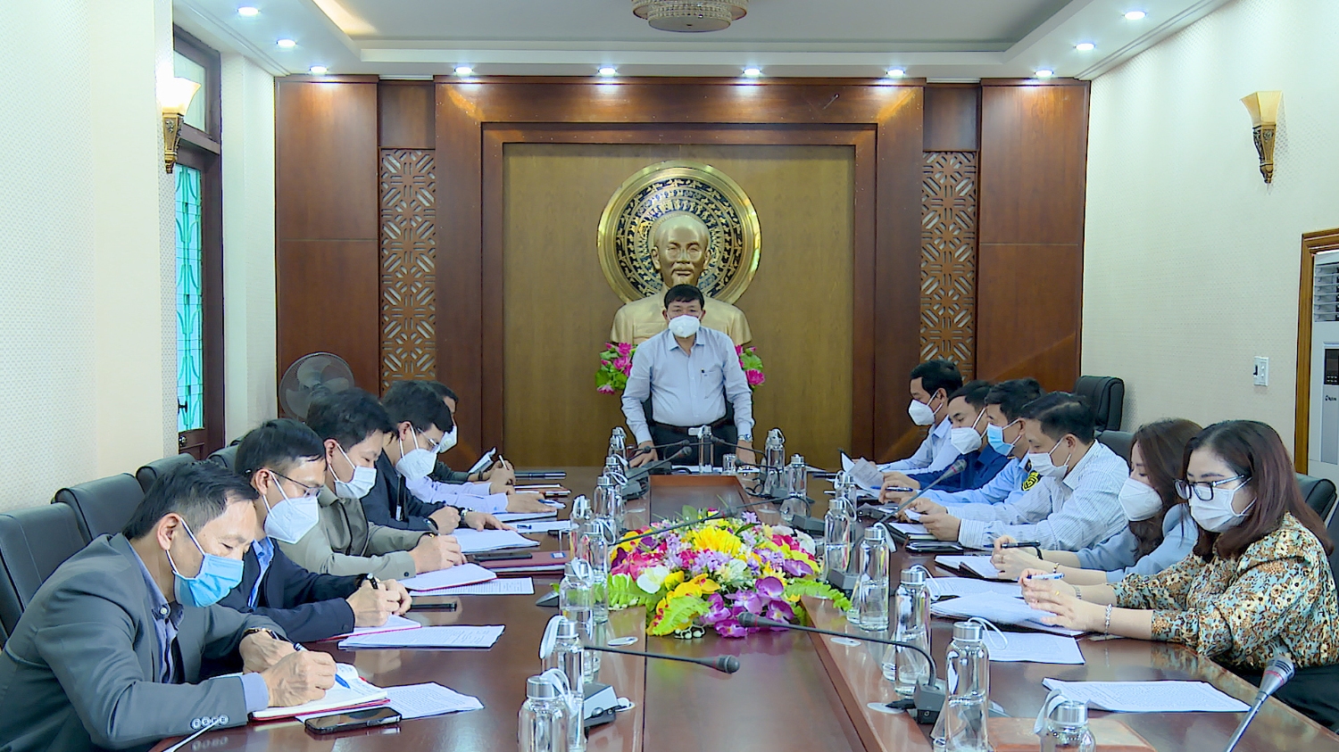 Đồng chí Đoàn Minh Thọ- Phó Bí thư Thị ủy, Chủ tịch UBND thị xã Ba Đồn phát biểu kết luận tại hội nghị.
