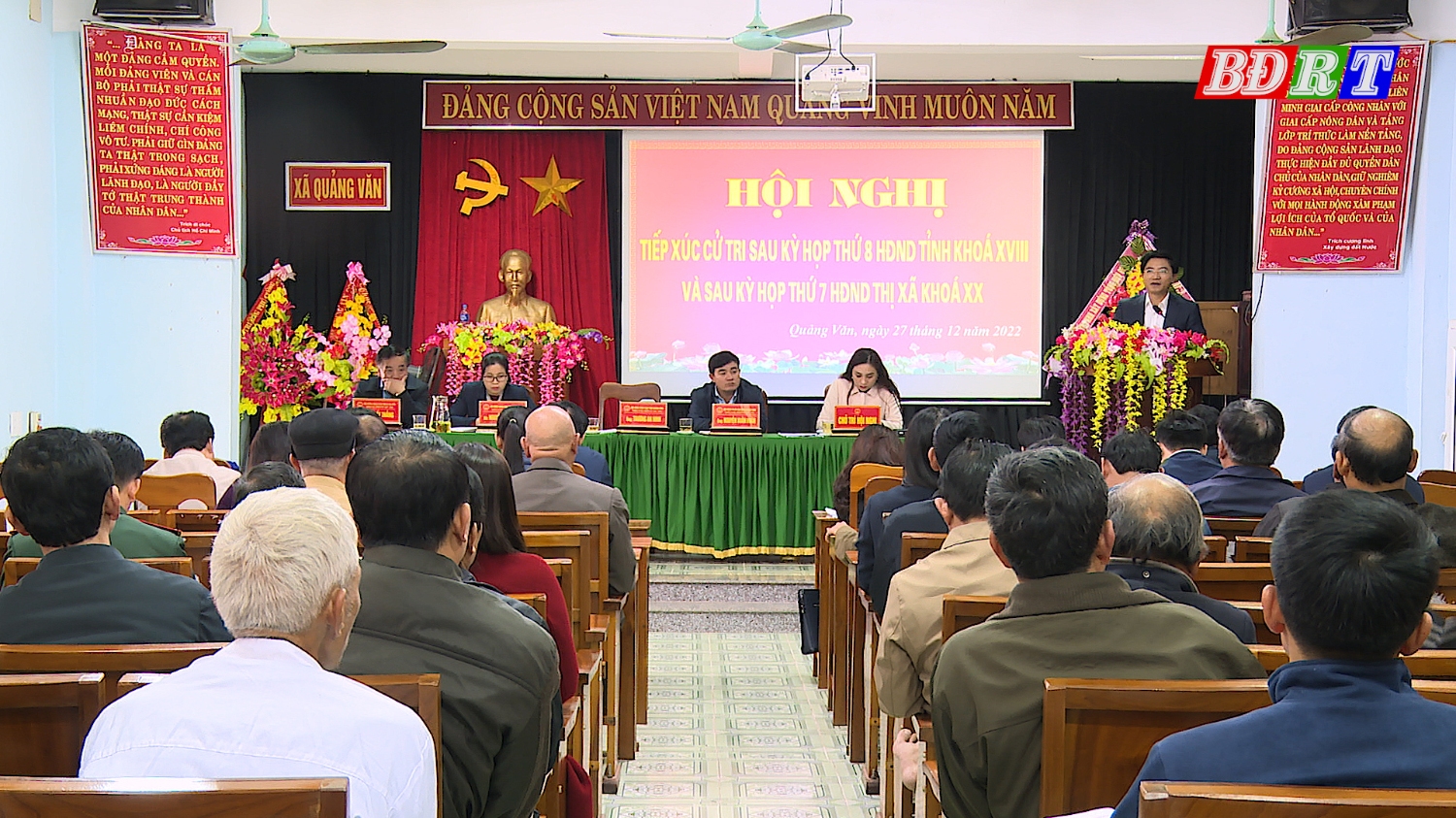 Tiếp xúc cử tri Đại biểu HĐND tỉnh và HĐND thị xã Ba Đồn tại xã Quảng Văn