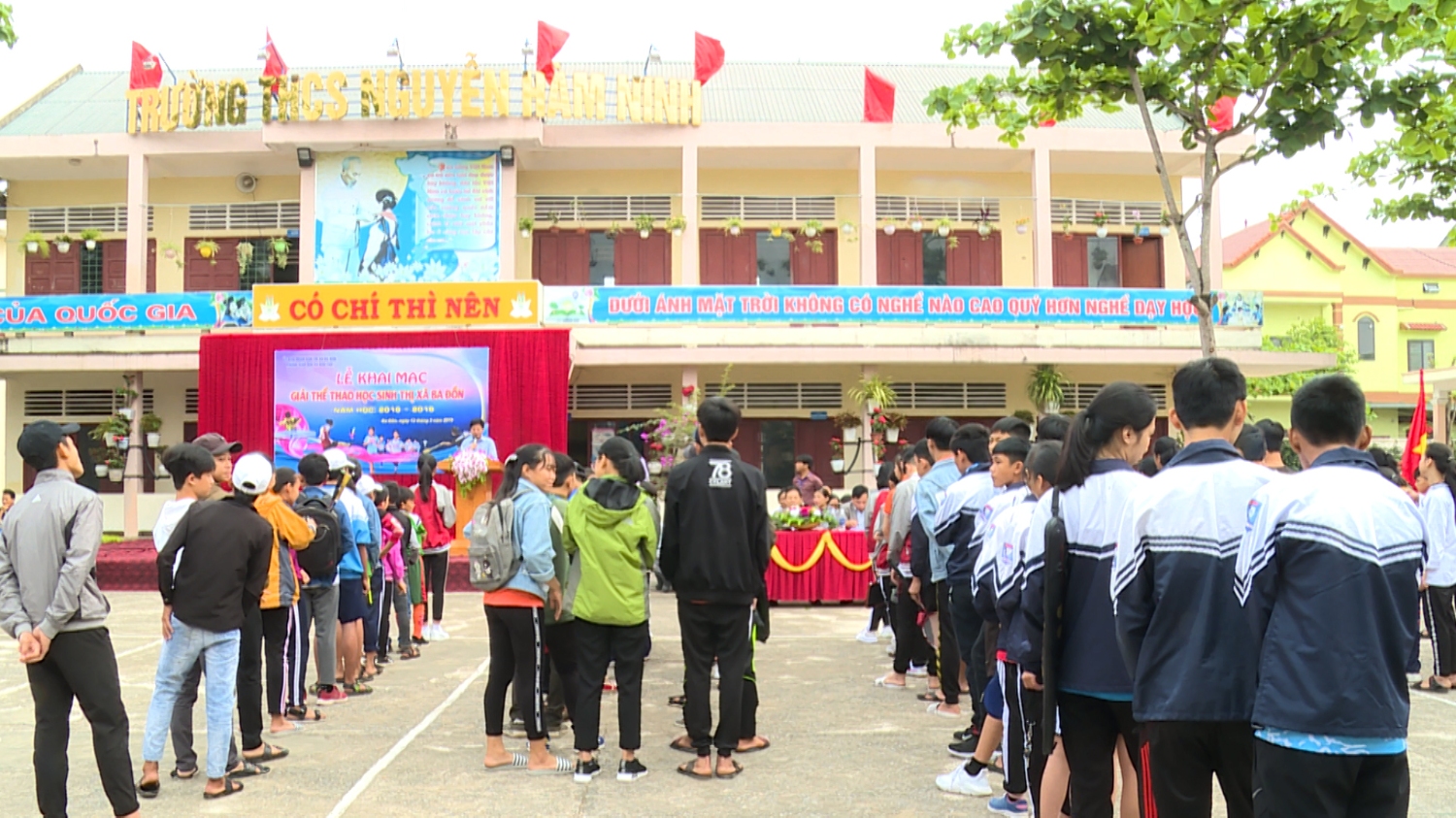 Phòng Giáo dục và Đào tạo thị xã Ba Đồn tổ chức thành công Giải thể thao học sinh năm học 2018-2019.