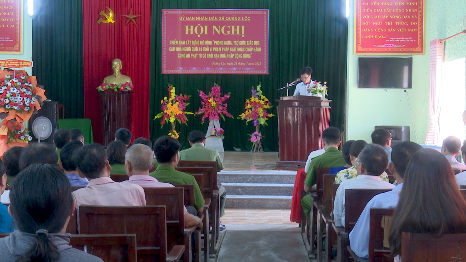 Định nghĩa lại nhân dân trong hiến pháp  Tiếng Việt
